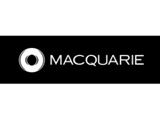 Corporate headshot customers Macquarie Bank